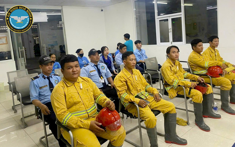 Sự khác biệt giữa bảo vệ chuyên nghiệp và bảo vệ nội bộ 3 Sự khác biệt giữa bảo vệ chuyên nghiệp và bảo vệ nội bộ
