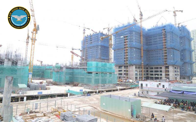 Bảo vệ công trình xây dựng: Vai trò & cách tối ưu chi phí 2 Nhiệm vụ chính của nhân viên bảo vệ công trình
