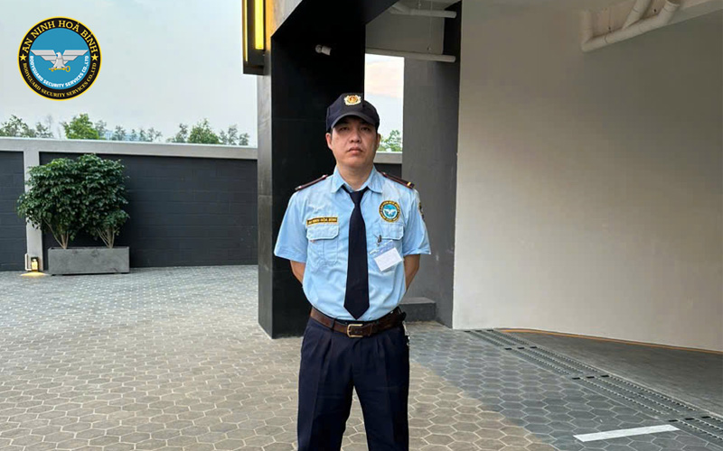 Tại Sao Cần Bảo vệ nhà riêng, biệt thự Chuyên Nghiệp? 4 Hướng Dẫn Thuê Dịch Vụ bảo vệ nhà riêng Hiệu Quả