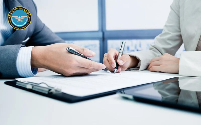 Các điều khoản quan trọng khi ký hợp đồng bảo vệ 1 Hợp đồng bảo vệ là gì? Vai trò và ý nghĩa pháp lý